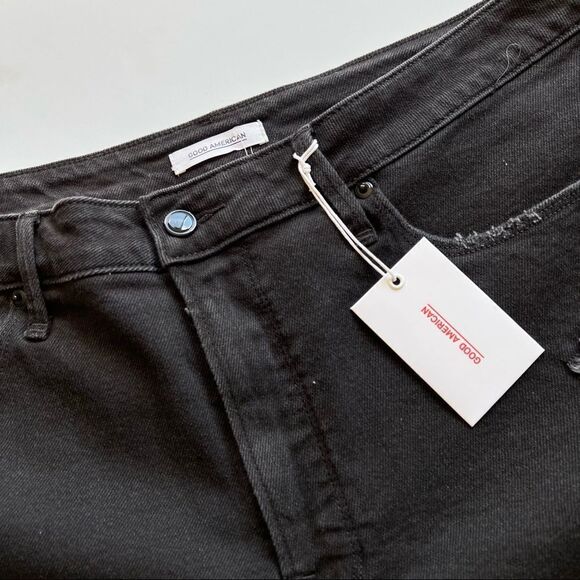 NWT Good American The Cut Off Distressed Jean Shorts in Black 22 - Picture 4 of 9